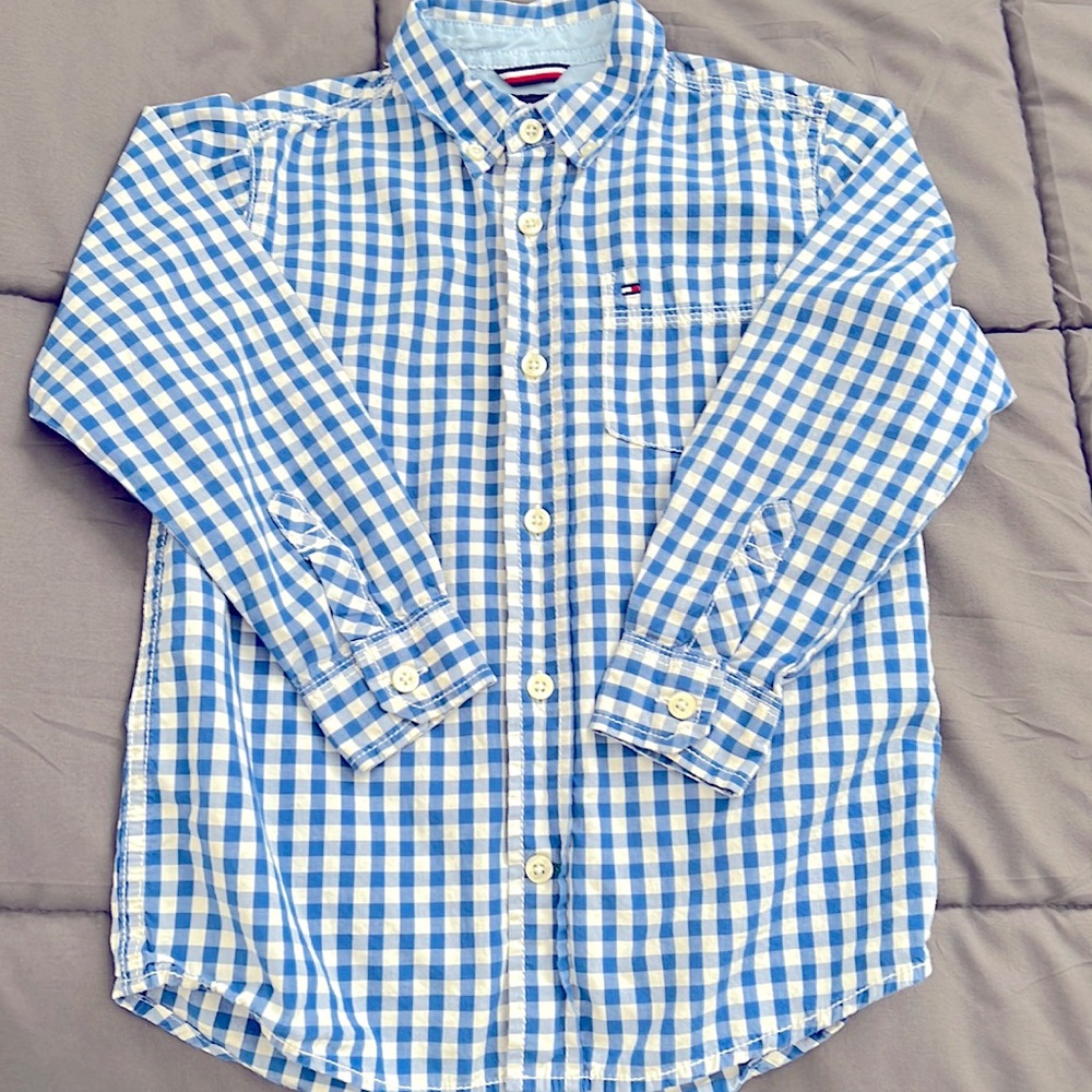 Boys - Tommy Hilfiger - size 5 dress shirt